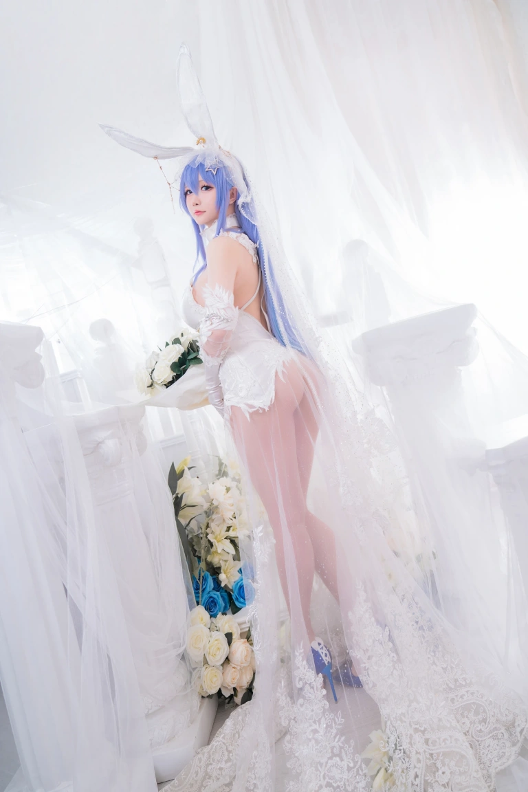 星之迟迟《碧蓝航线 花园兔女郎》写真图集 37P｜在线预览与图包下载