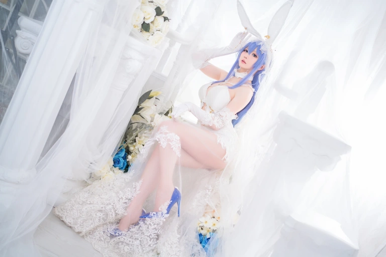 星之迟迟《碧蓝航线 花园兔女郎》写真图集 37P｜在线预览与图包下载