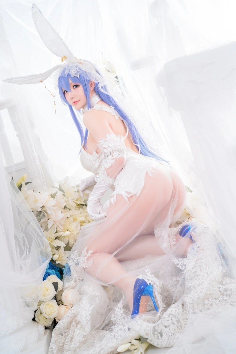 星之迟迟《碧蓝航线 花园兔女郎》写真图集 37P｜在线预览与图包下载