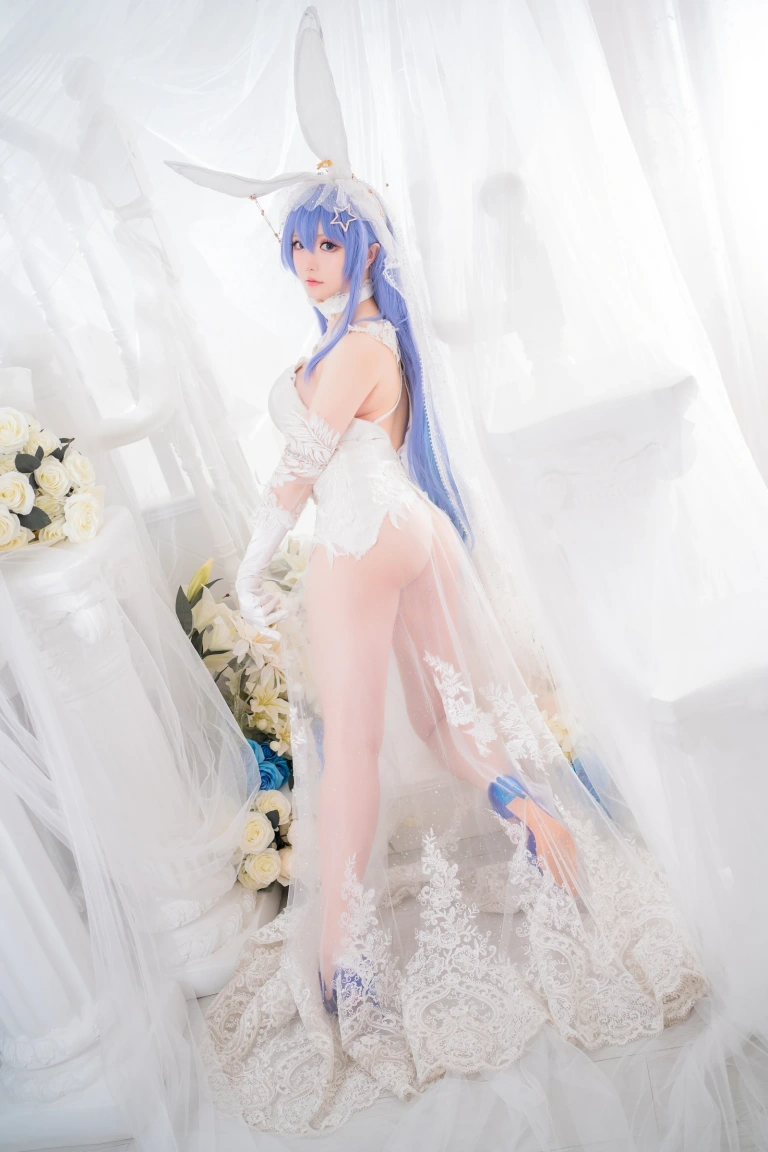 星之迟迟《碧蓝航线 花园兔女郎》写真图集 37P｜在线预览与图包下载