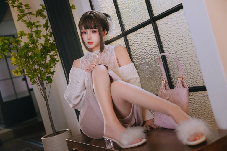 日奈娇(椎名莜)《下属的太太》写真图集 181P+8V｜在线预览与图包下载