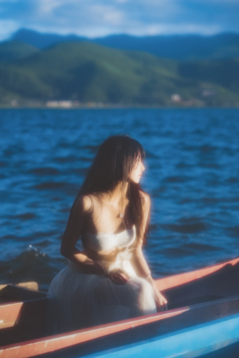 桜桃喵《船》写真图集 13P｜在线预览与图包下载