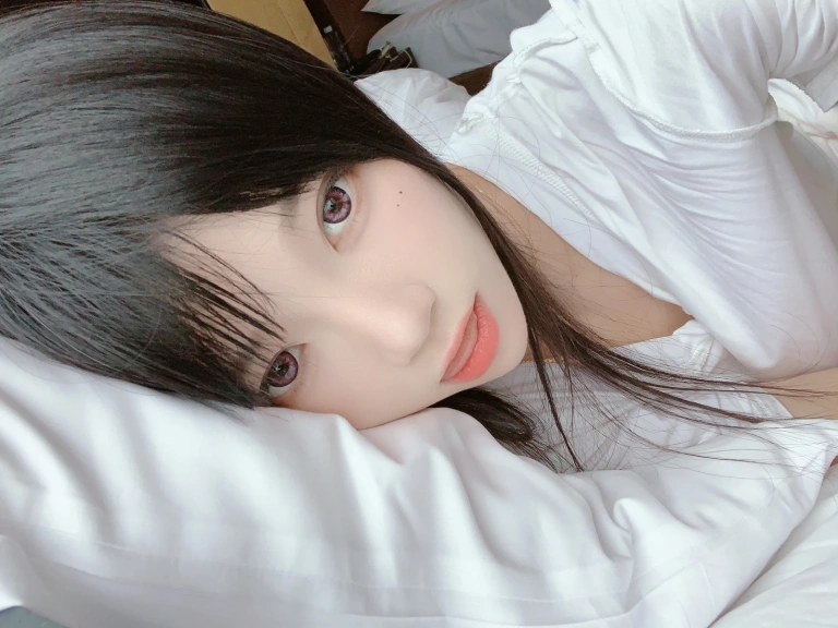 桜桃喵《小猫小猫》写真图集 17P｜在线预览与图包下载