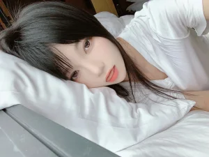 桜桃喵《小猫小猫》写真图集 17P｜在线预览与图包下载