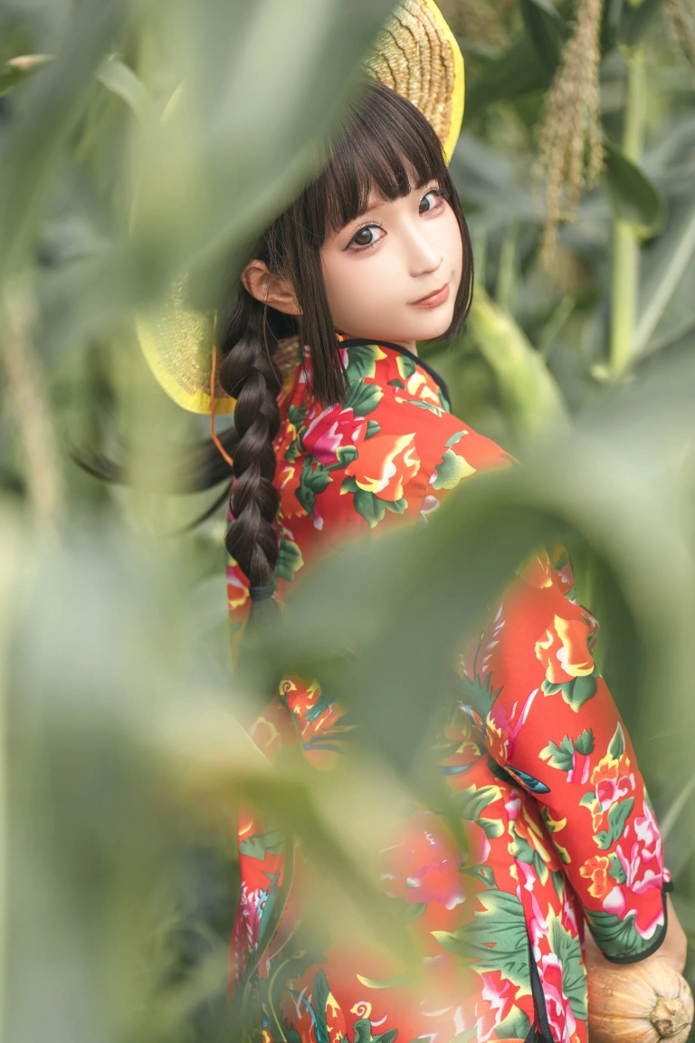 蠢沫沫《苞米地的故事》写真图集 50P｜在线预览与图包下载