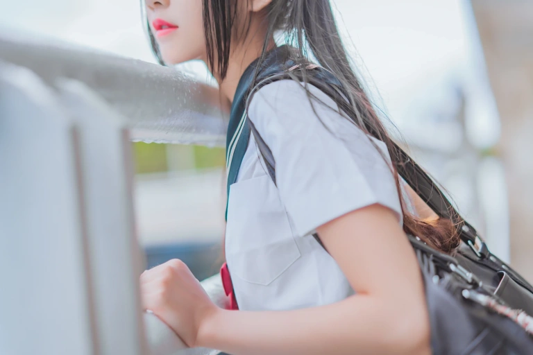 桜桃喵《雨恋》写真图集 28P｜在线预览与图包下载