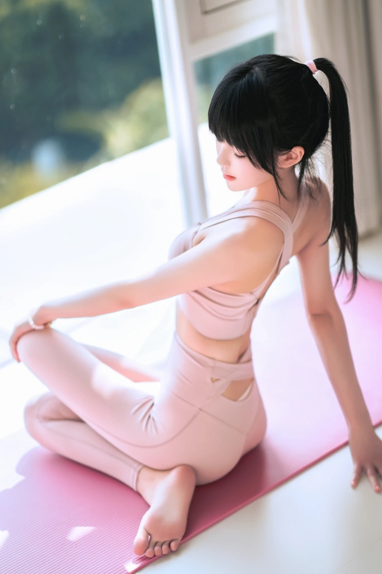 桜桃喵《瑜伽服》写真图集 45P｜在线预览与图包下载