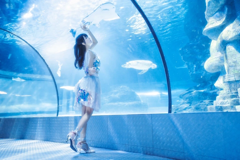 桜桃喵《水族馆》写真图集 15P｜在线预览与图包下载