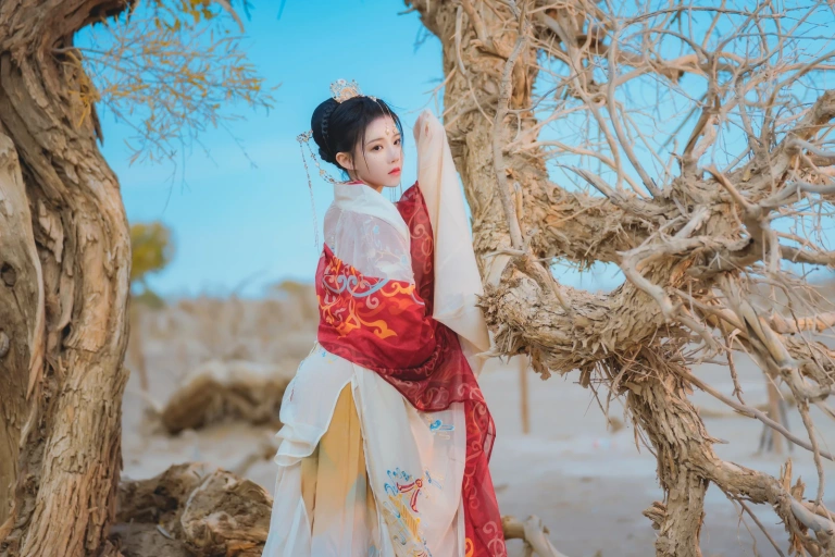 桜桃喵《惊鸿》写真图集 15P｜在线预览与图包下载
