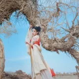 桜桃喵《惊鸿》写真图集 15P｜在线预览与图包下载