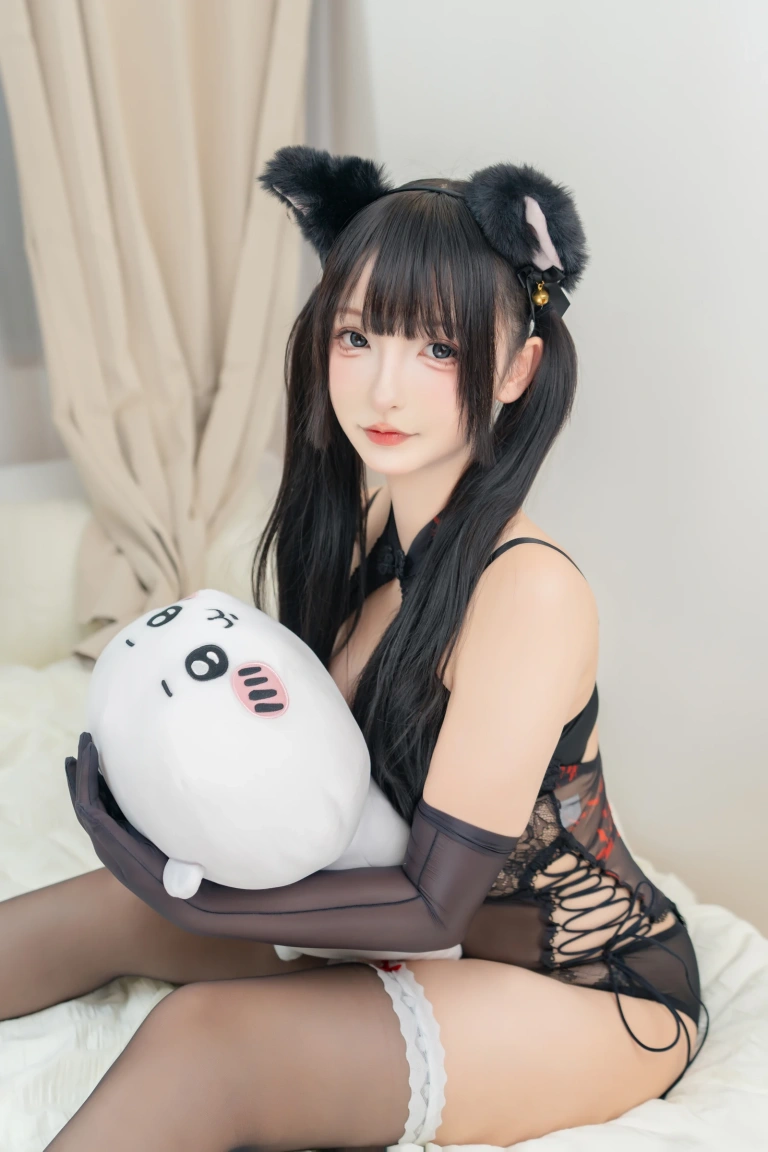 神楽坂真冬《第五季 序号64：《黑猫诱惑》》写真图集 75P+2V｜在线预览与图包下载