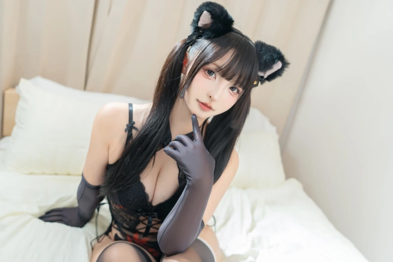 神楽坂真冬《第五季 序号64：《黑猫诱惑》》写真图集 75P+2V｜在线预览与图包下载