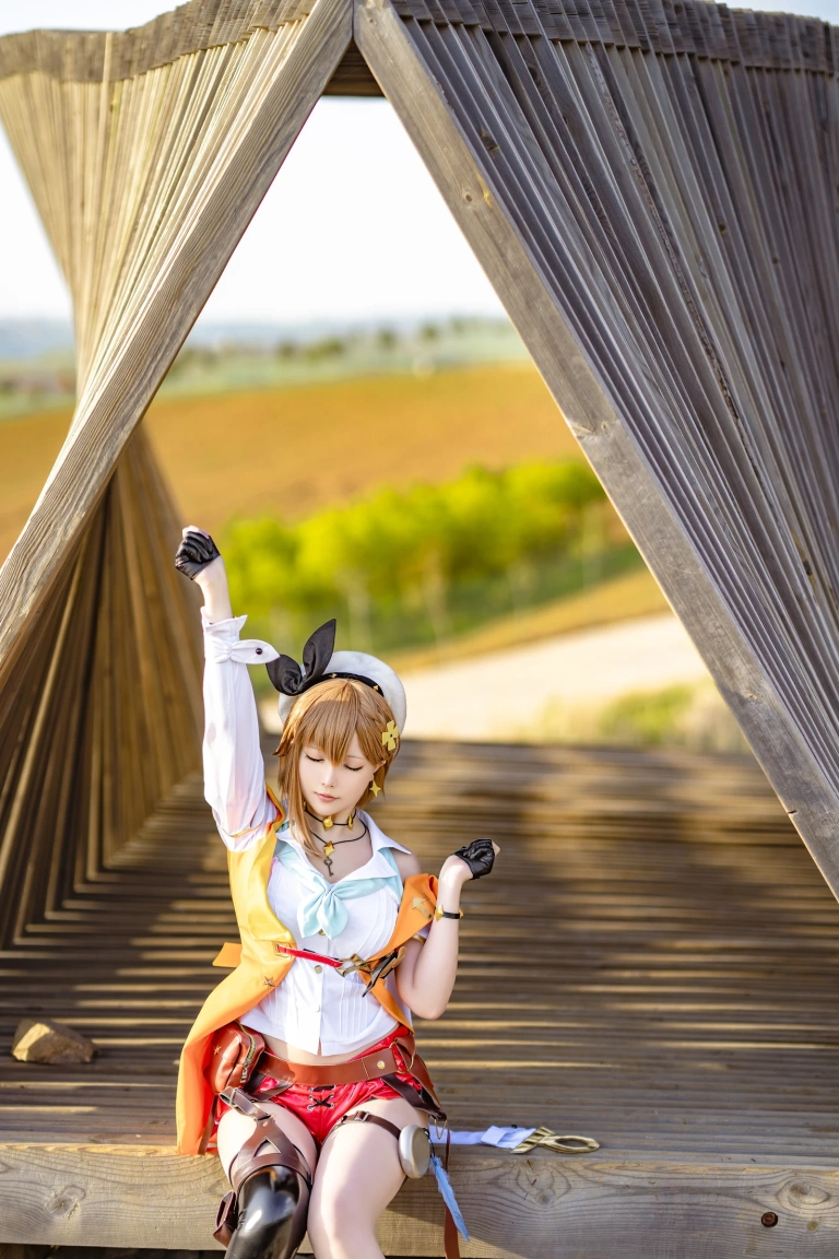 星之迟迟《2023年4月计划A 莱莎的炼金工坊2 莱莎》写真图集 38P｜在线预览与图包下载