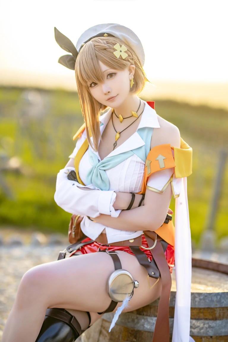 星之迟迟《2023年4月计划A 莱莎的炼金工坊2 莱莎》写真图集 38P｜在线预览与图包下载