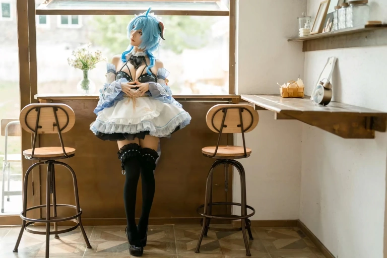 蠢沫沫《甘雨女仆》写真图集 14P｜在线预览与图包下载