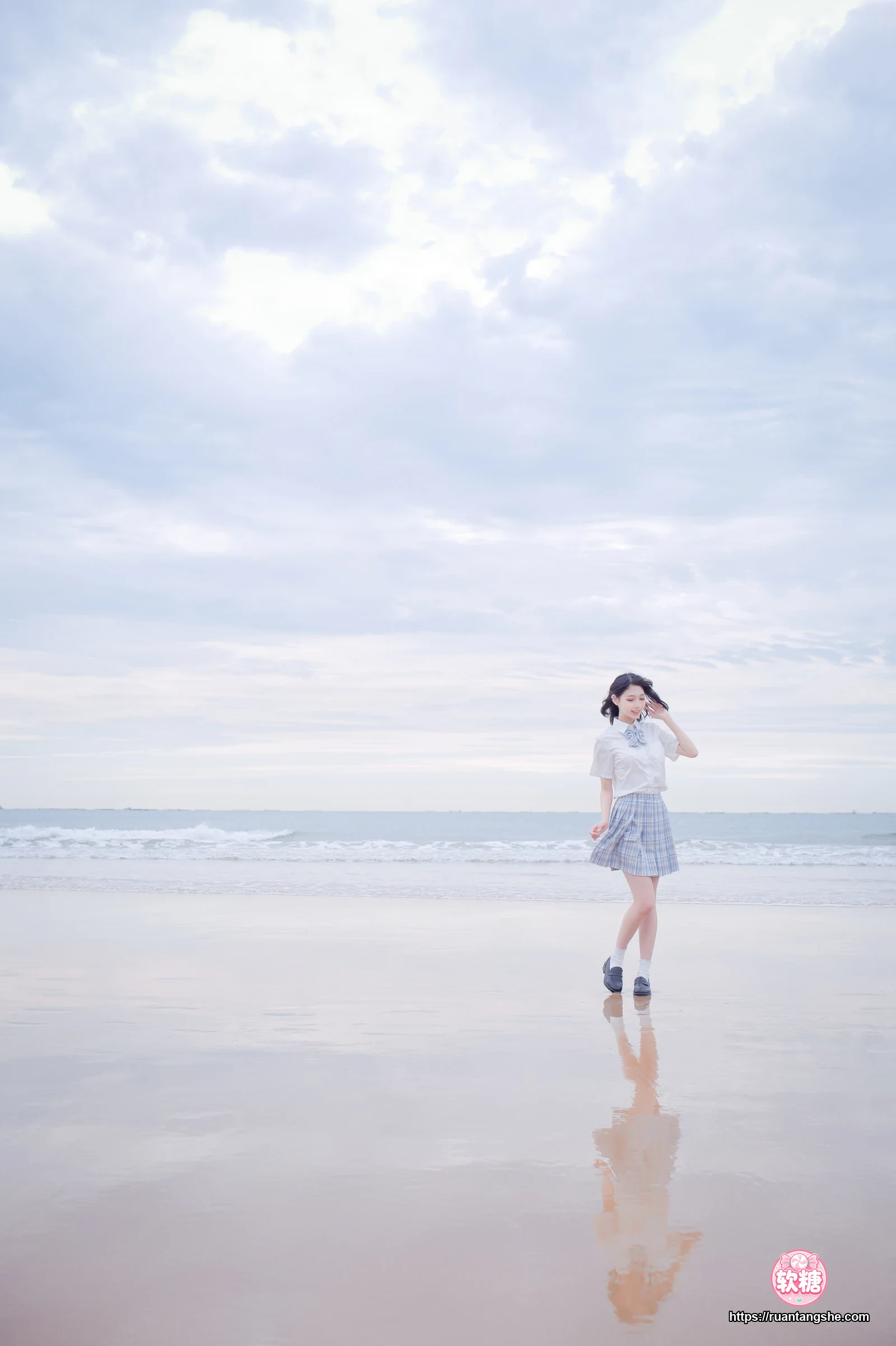 周叽是可爱兔兔 周叽是可爱兔兔 NO.20 - 海边jk