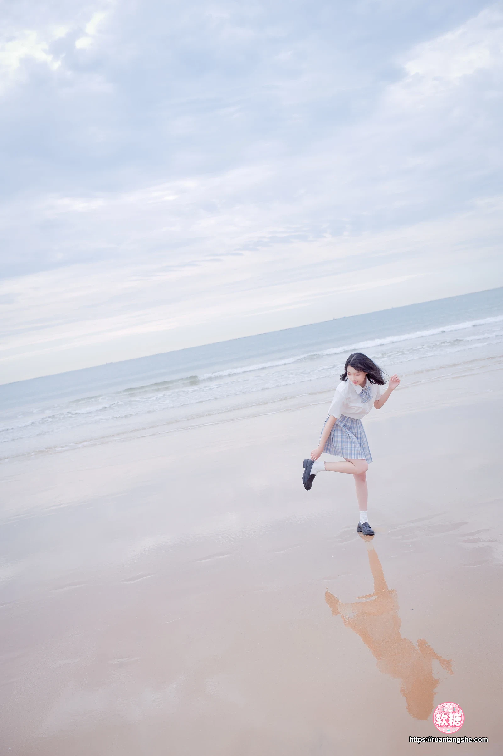 周叽是可爱兔兔 周叽是可爱兔兔 NO.20 - 海边jk