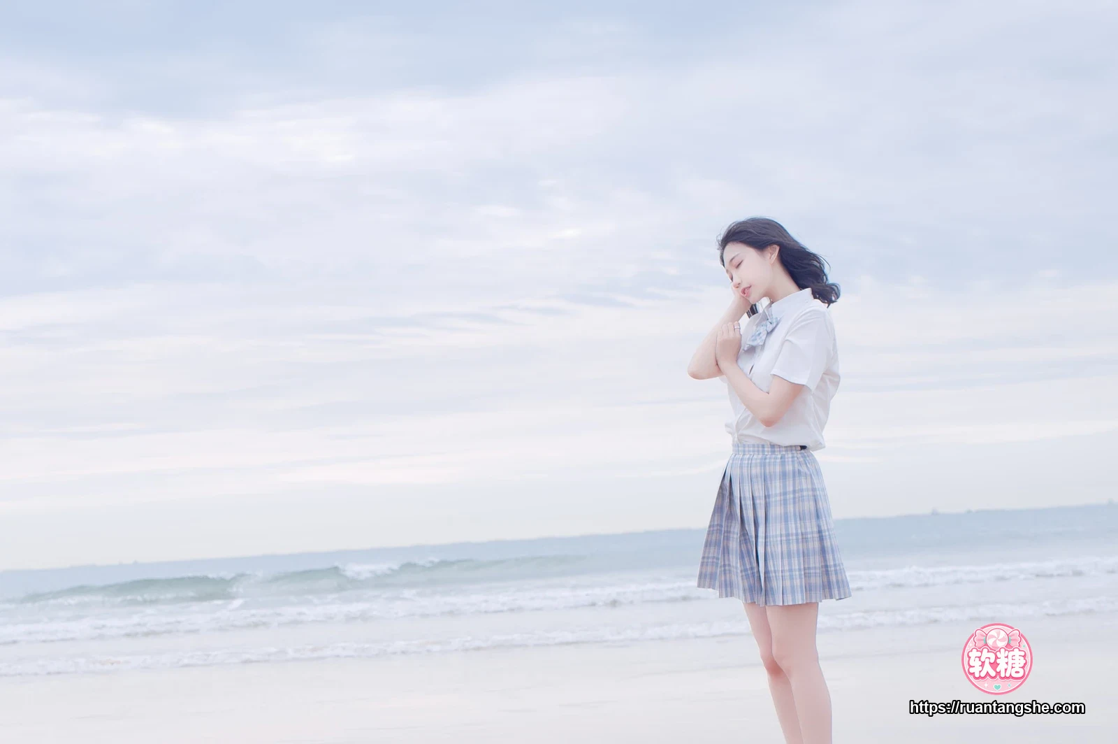 周叽是可爱兔兔 周叽是可爱兔兔 NO.20 - 海边jk