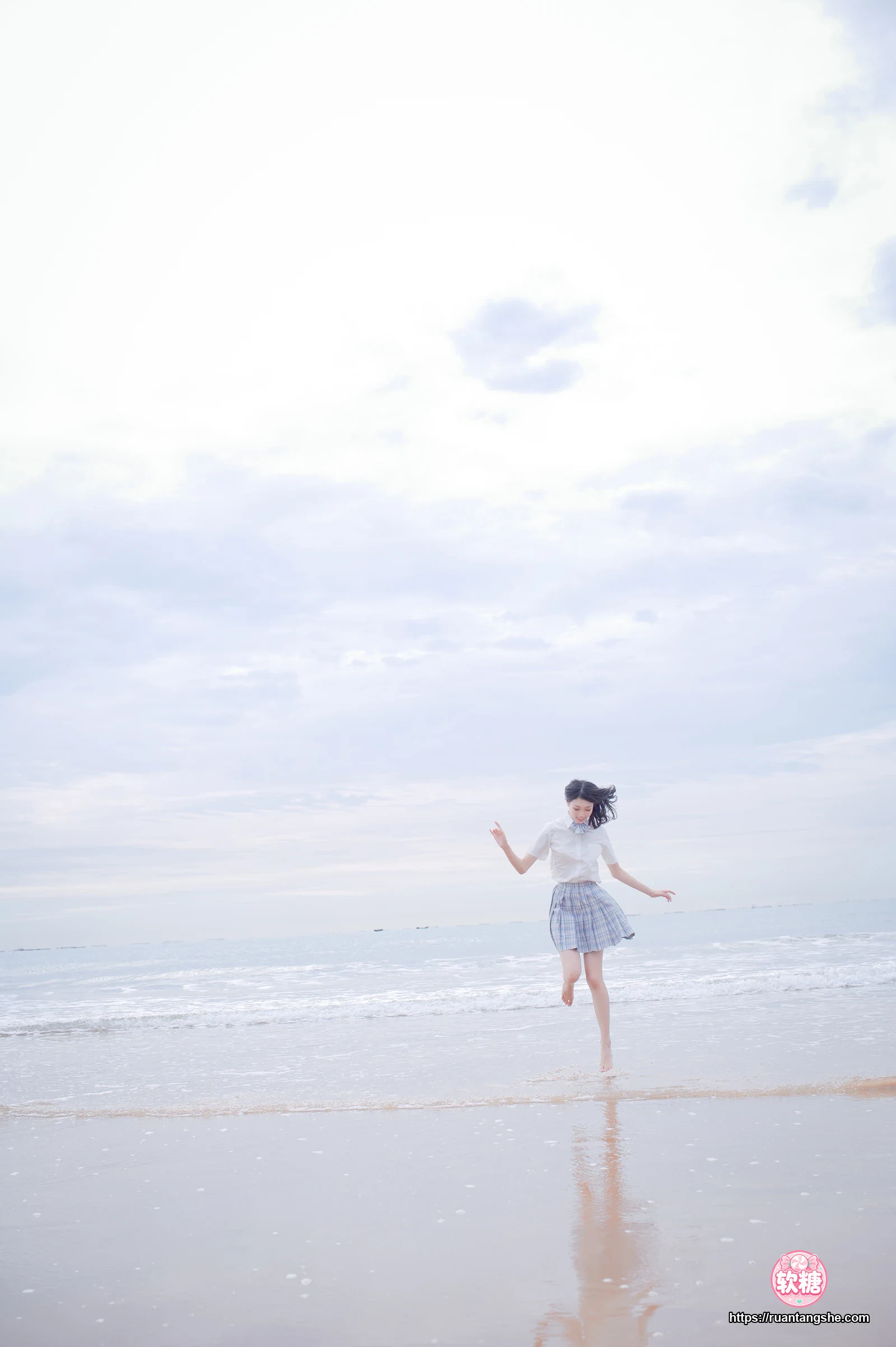 周叽是可爱兔兔 周叽是可爱兔兔 NO.20 - 海边jk