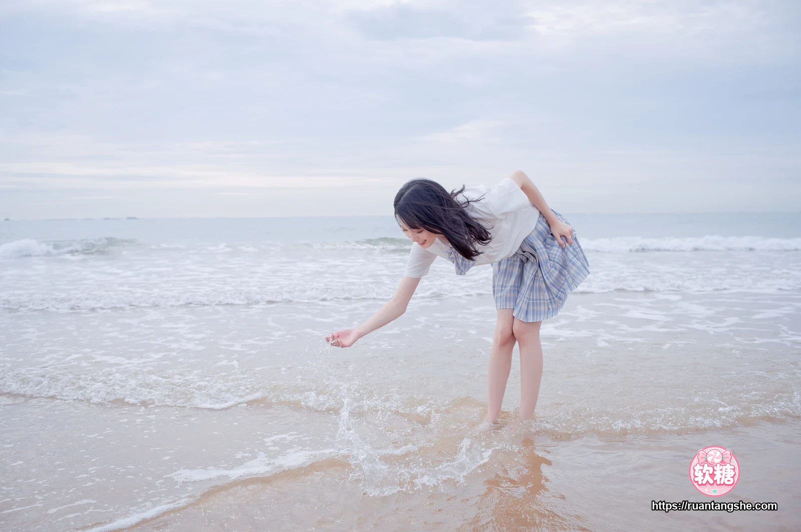 周叽是可爱兔兔 周叽是可爱兔兔 NO.20 - 海边jk
