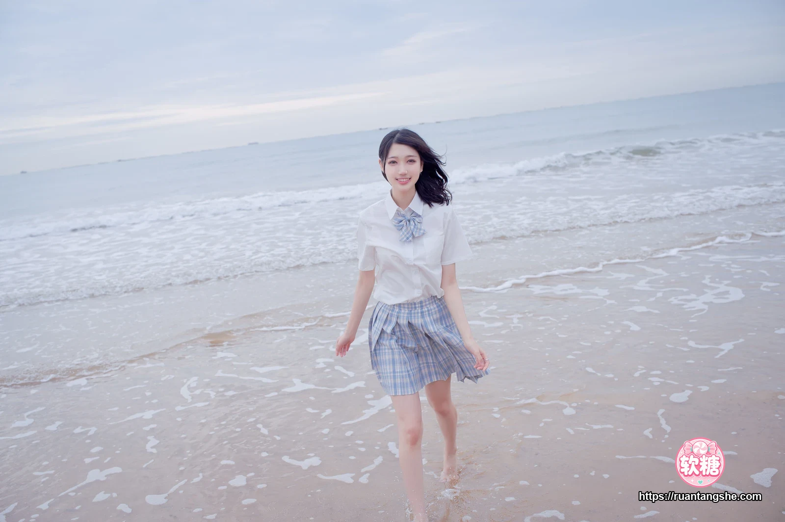周叽是可爱兔兔 周叽是可爱兔兔 NO.20 - 海边jk