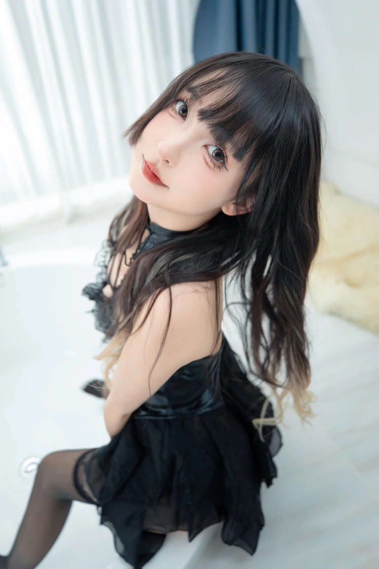 神楽坂真冬《第五季 序号73：《绝命吊带》》写真图集 75P+2V｜在线预览与图包下载