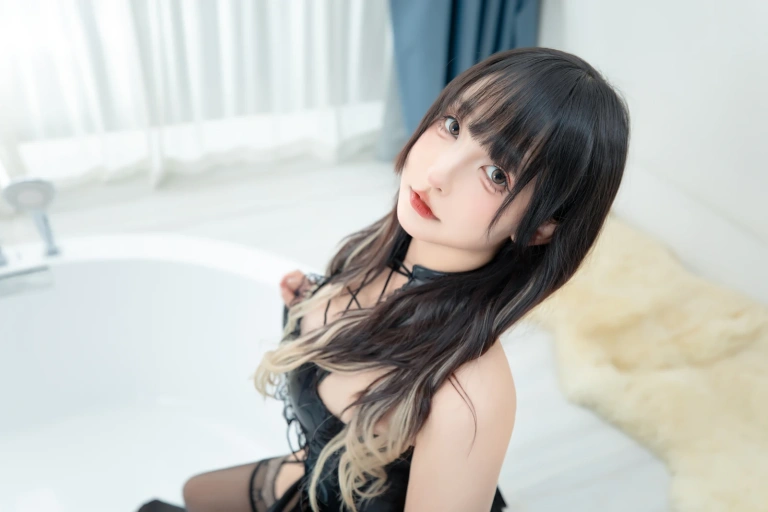 神楽坂真冬《第五季 序号73：《绝命吊带》》写真图集 75P+2V｜在线预览与图包下载