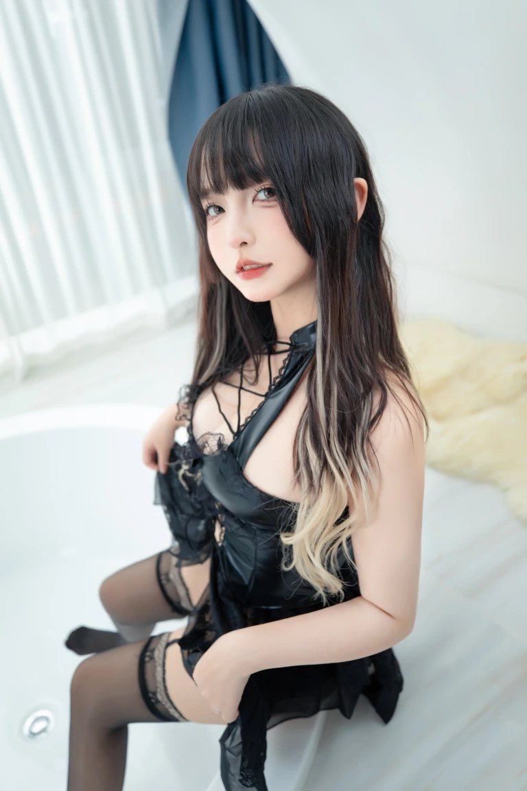 神楽坂真冬《第五季 序号73：《绝命吊带》》写真图集 75P+2V｜在线预览与图包下载