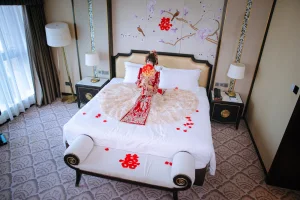 日奈娇(椎名莜)《洞房花烛》写真图集 180P+5V｜在线预览与图包下载