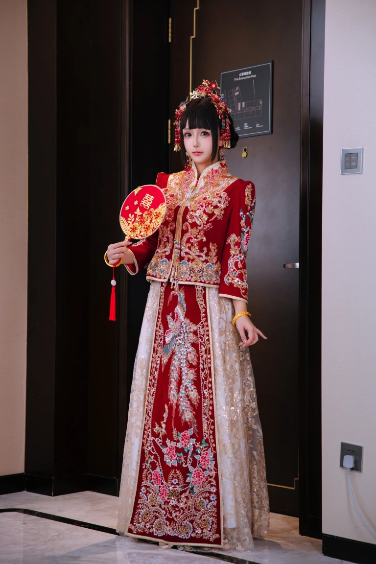 日奈娇(椎名莜)《洞房花烛》写真图集 180P+5V｜在线预览与图包下载