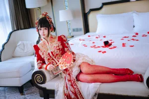 日奈娇(椎名莜)《洞房花烛》写真图集 180P+5V｜在线预览与图包下载