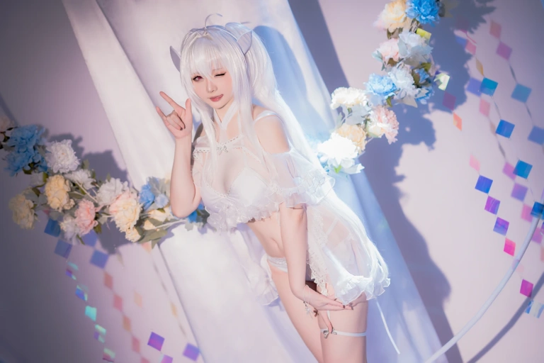 星之迟迟《2023年8月计划A FGO 阿瓦隆女士》写真图集 33P｜在线预览与图包下载
