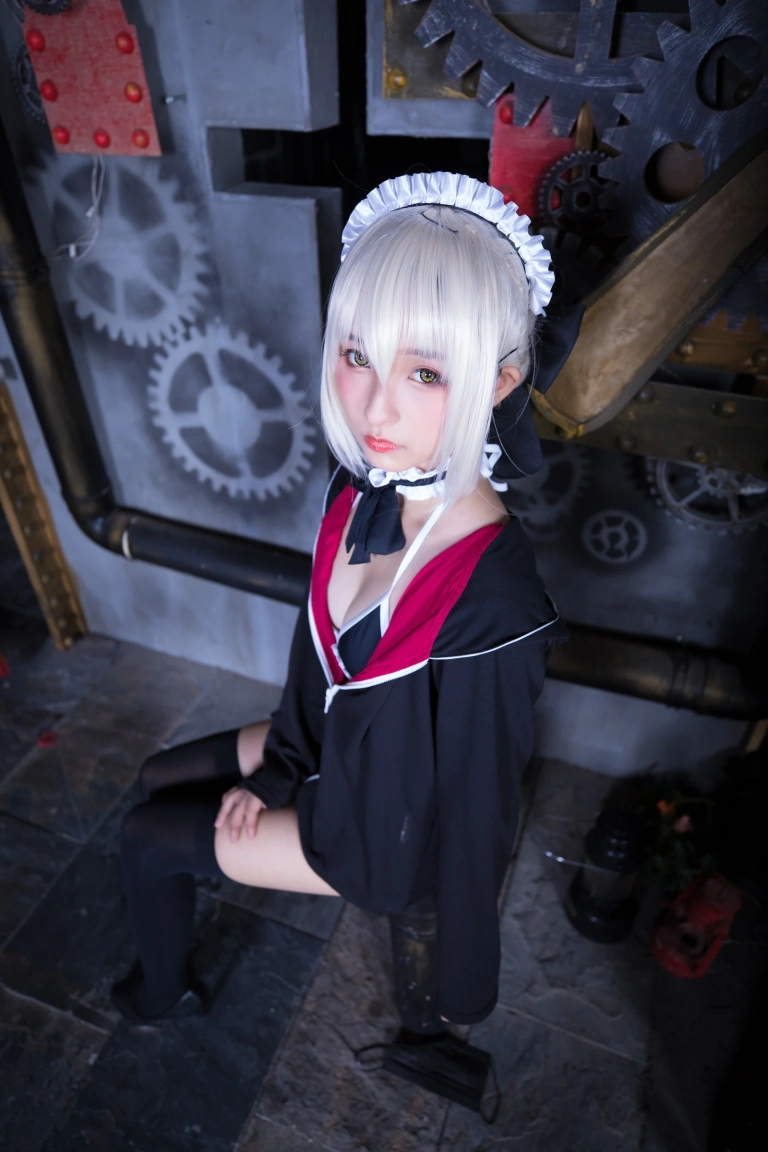 神楽坂真冬《第二季 序号2：《絶対服従》》写真图集 150P｜在线预览与图包下载