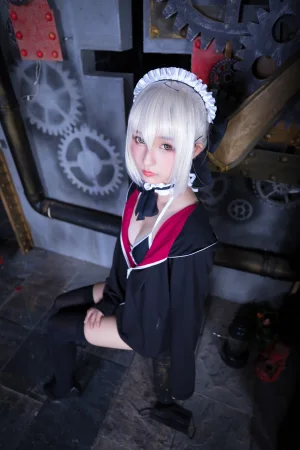 神楽坂真冬《第二季 序号2：《絶対服従》》写真图集 150P｜在线预览与图包下载