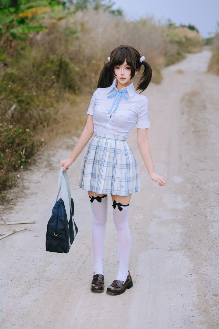日奈娇(椎名莜)《女高》写真图集 185P+5V｜在线预览与图包下载