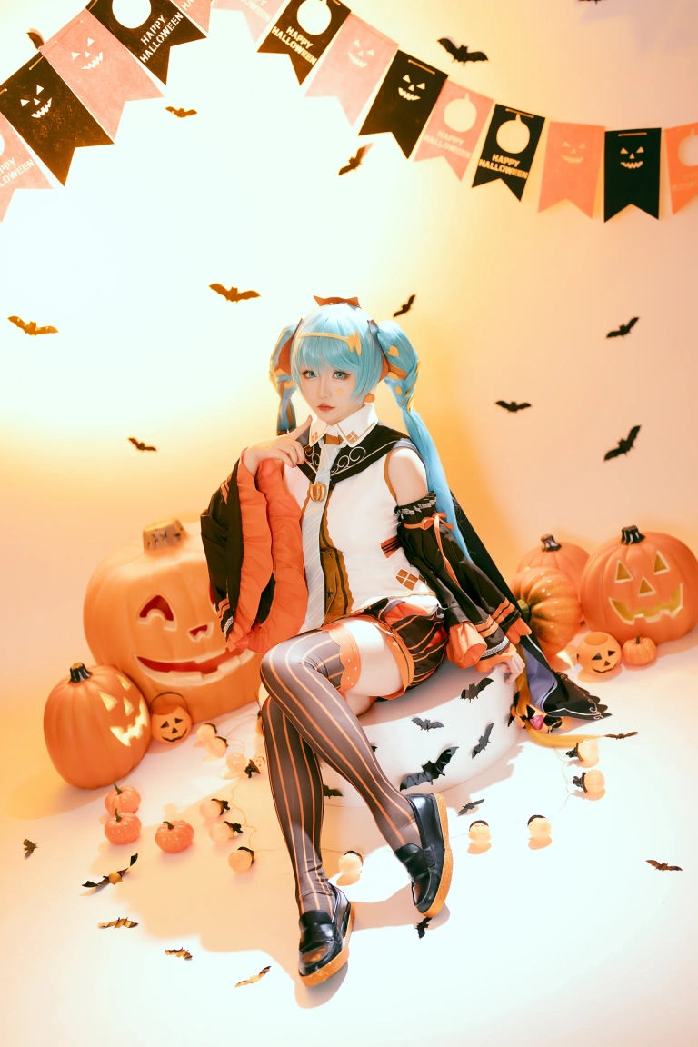 星之迟迟《2023年10月计划 赠品 万圣节MIKU》写真图集 53P｜在线预览与图包下载