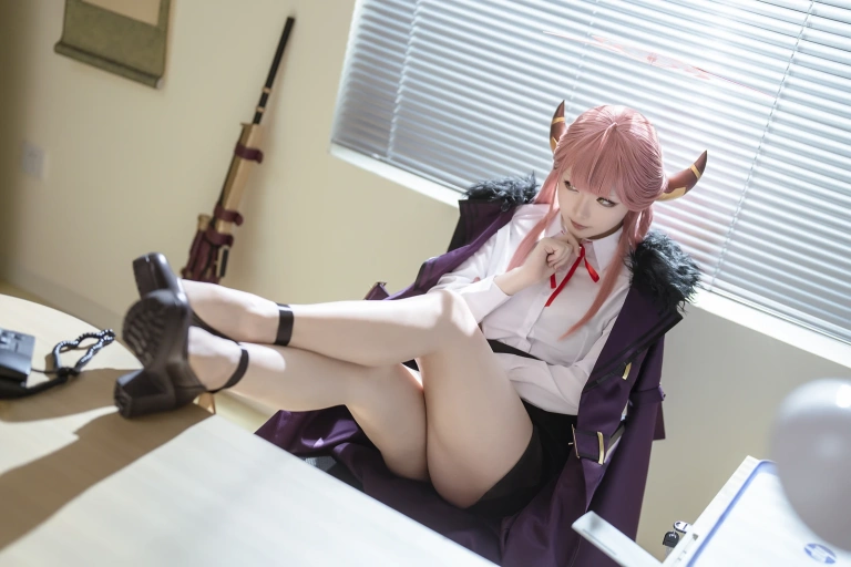 星之迟迟《2023年10月计划B 碧蓝档案-陆八魔爱露》写真图集 90P｜在线预览与图包下载