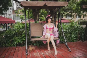 周叽是可爱兔兔《圣人惠水着》写真图集 19P｜在线预览与图包下载