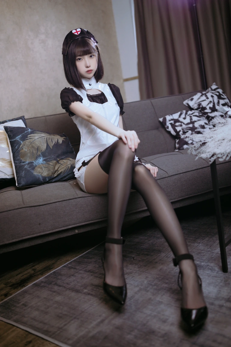 许岚《黑丝护士》写真图集 40P｜在线预览与图包下载