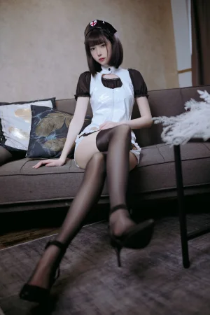 许岚《黑丝护士》写真图集 40P｜在线预览与图包下载