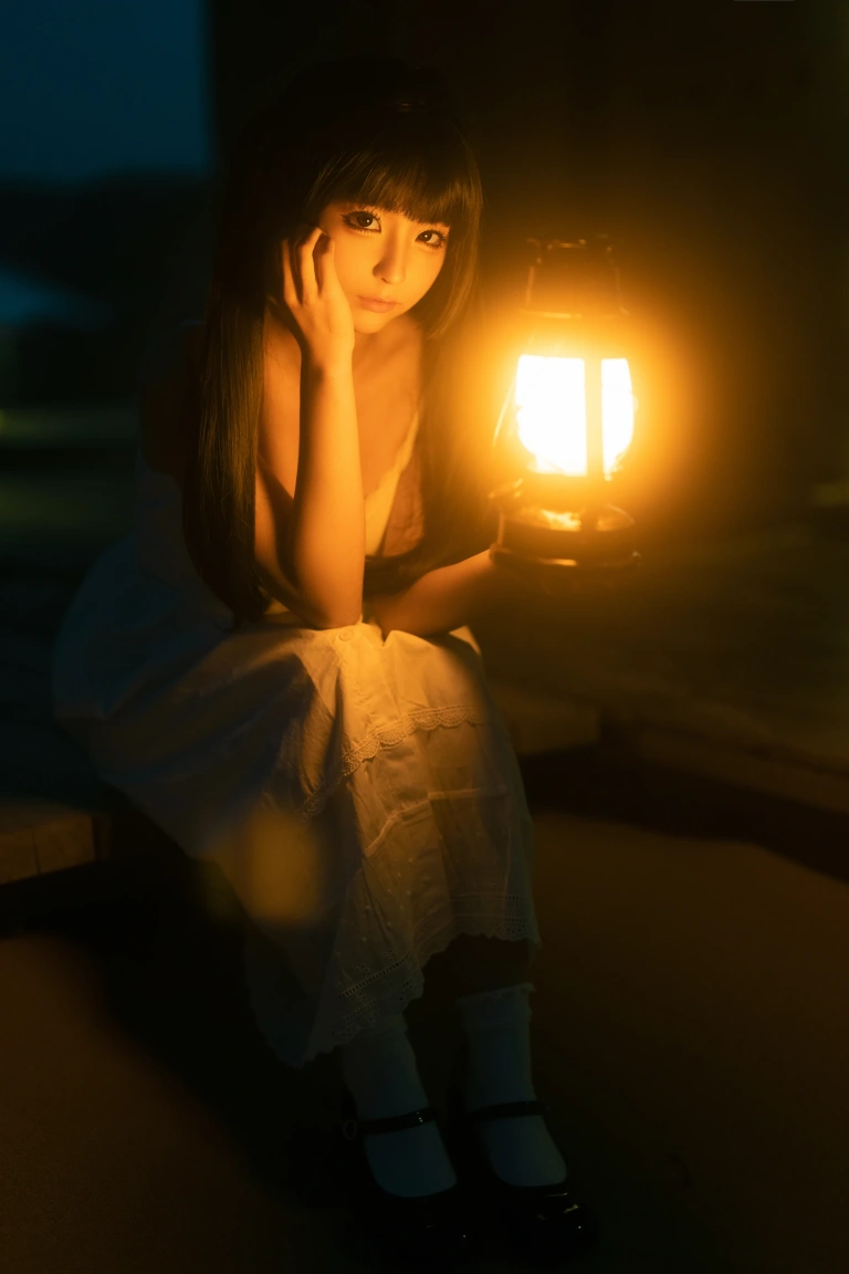 蠢沫沫《海岸昏灯》写真图集 22P｜在线预览与图包下载