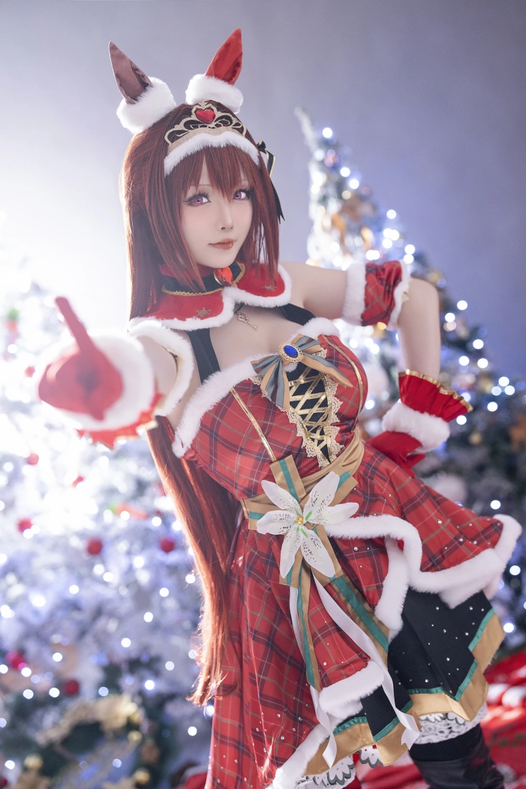 星之迟迟《2023年12月计划A 赛马娘 大和赤骥 圣诞衣装》写真图集 47P｜在线预览与图包下载