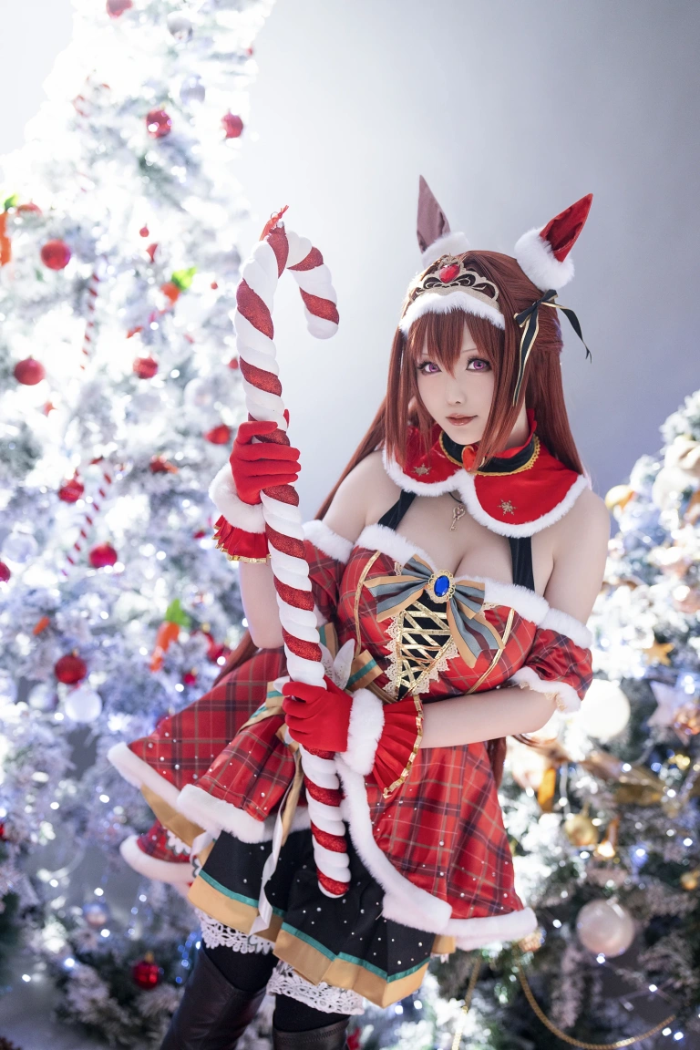 星之迟迟《2023年12月计划A 赛马娘 大和赤骥 圣诞衣装》写真图集 47P｜在线预览与图包下载