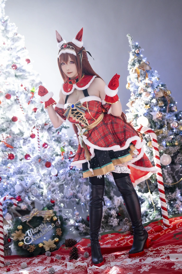 星之迟迟《2023年12月计划A 赛马娘 大和赤骥 圣诞衣装》写真图集 47P｜在线预览与图包下载
