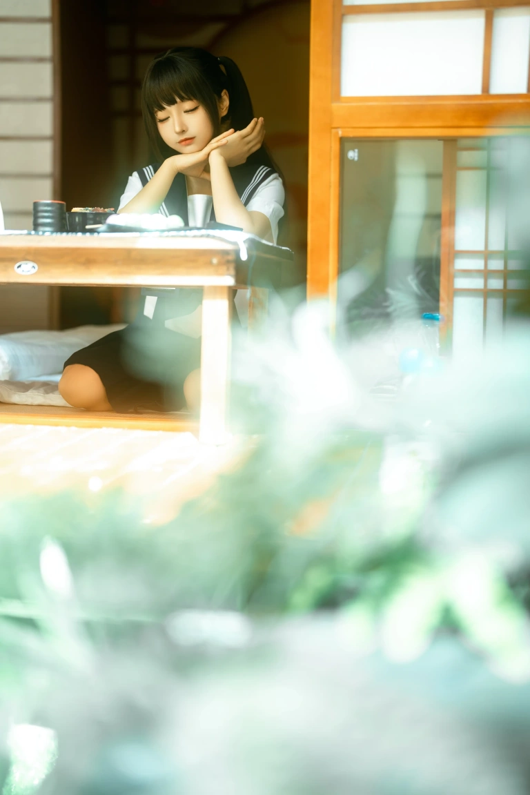 蠢沫沫《居家学妹》写真图集 22P｜在线预览与图包下载