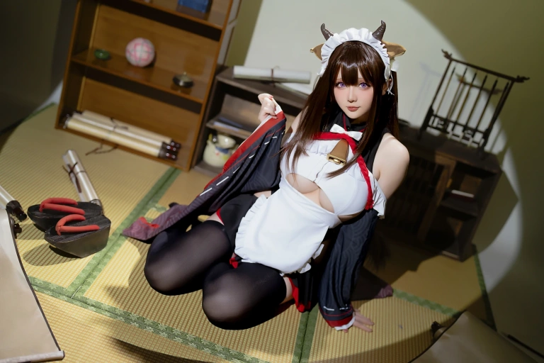 星之迟迟《2023年12月计划B 碧蓝航线 樫野 女仆》写真图集 78P+3V｜在线预览与图包下载