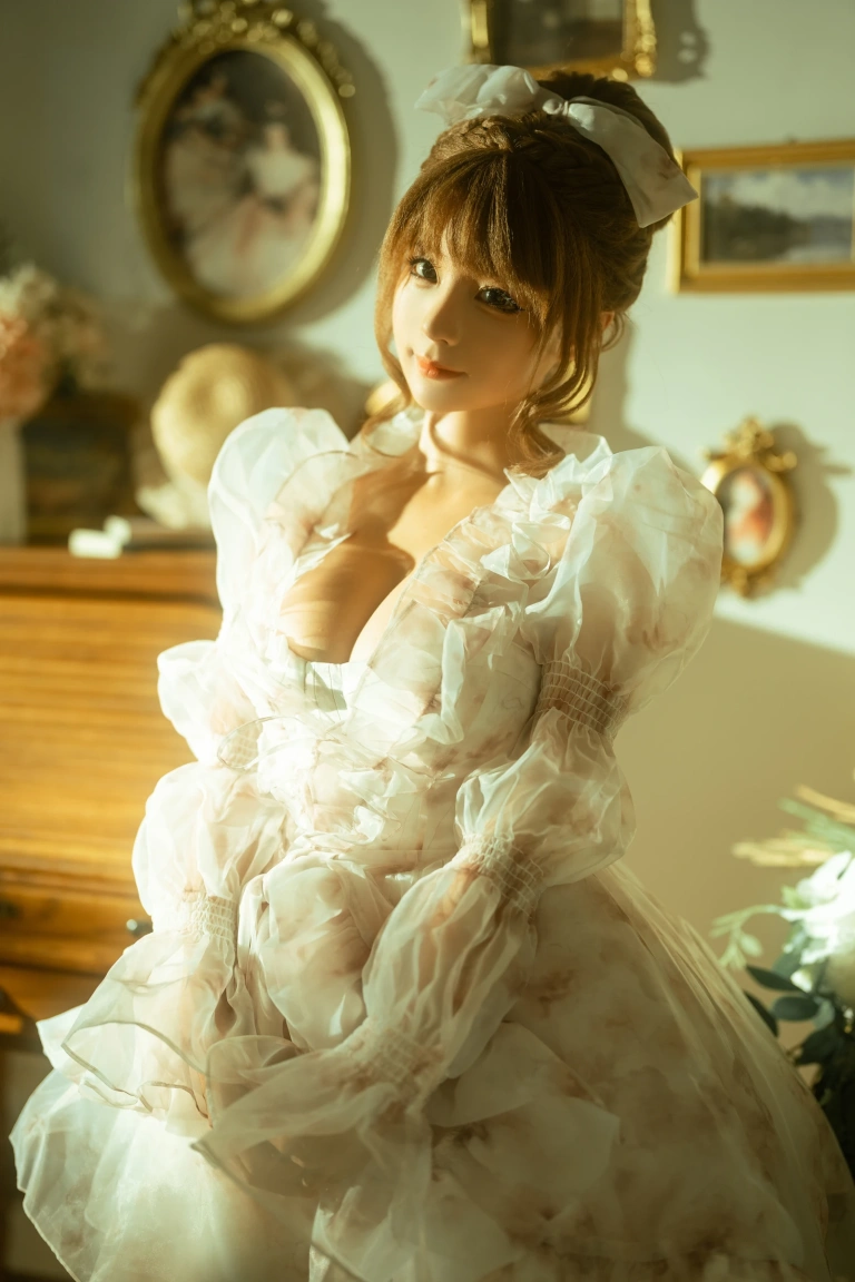 蠢沫沫《欧式女仆》写真图集 12P｜在线预览与图包下载