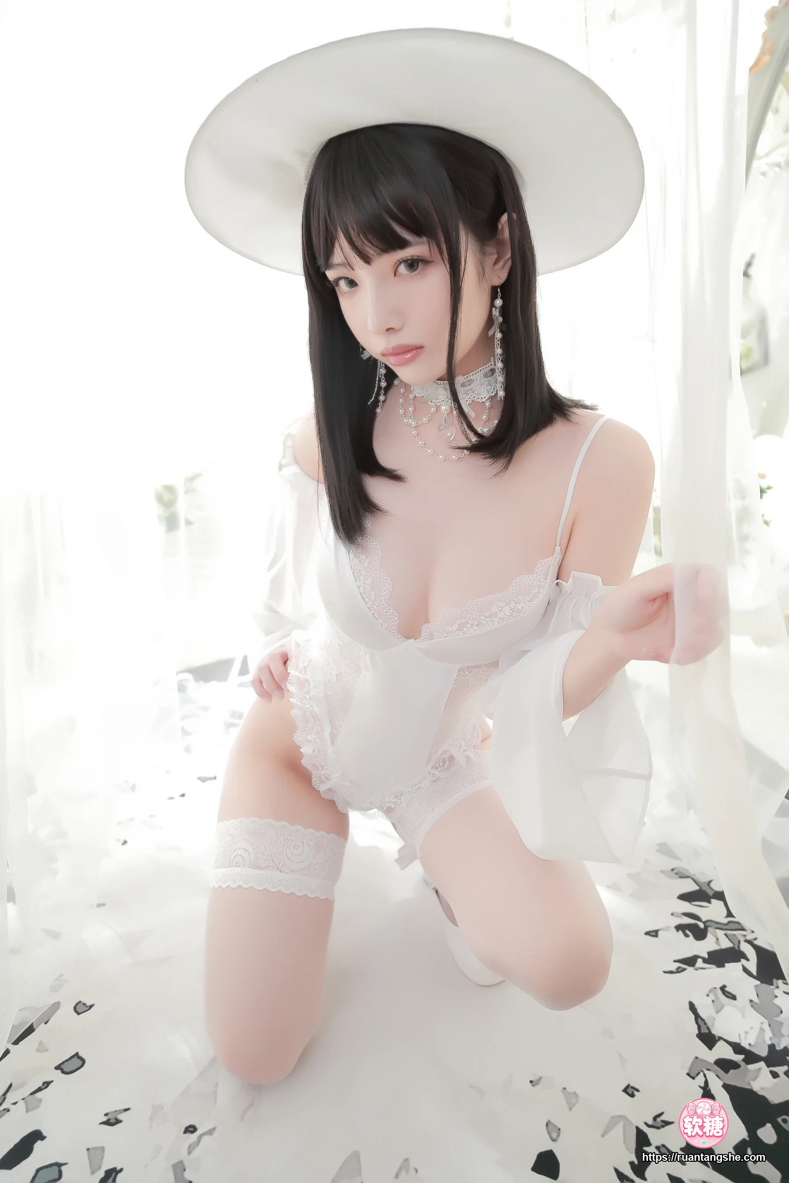 雯仔不讲道理 雯仔不讲道理 NO.23 - 白女巫