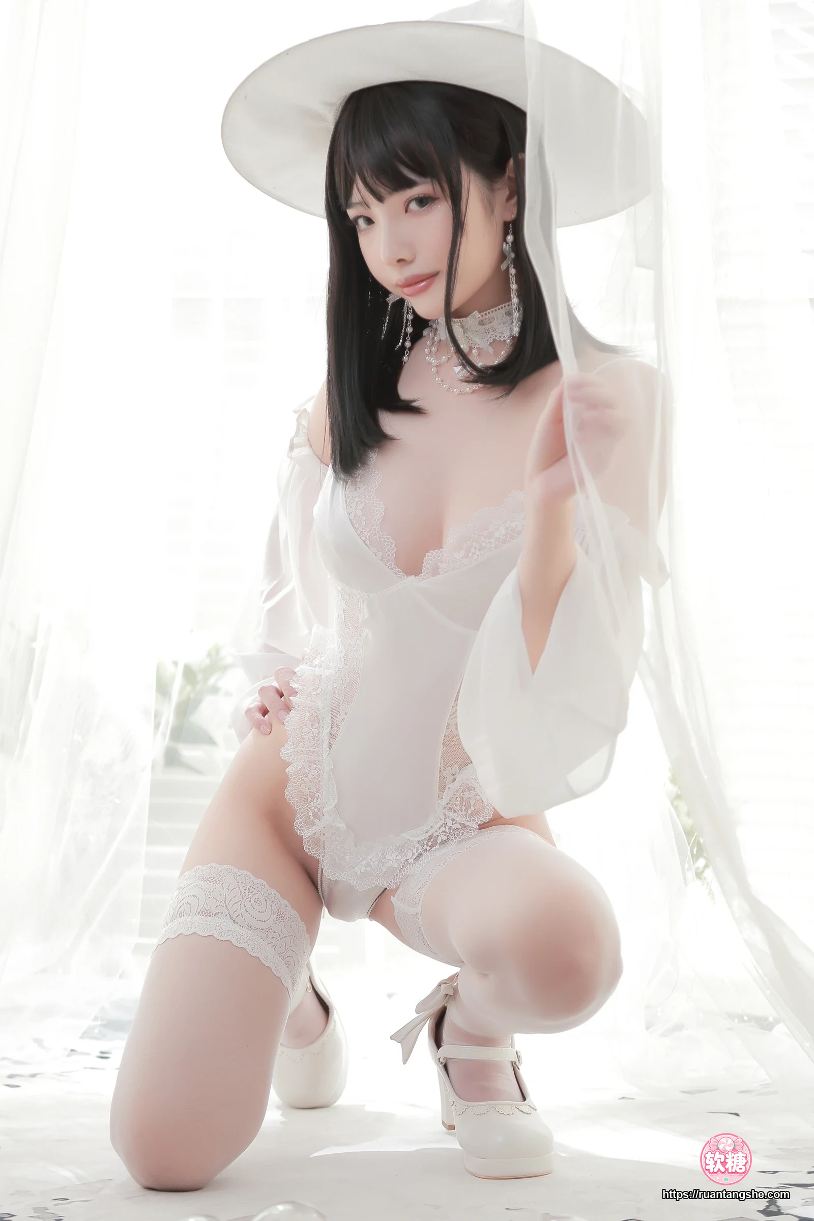 雯仔不讲道理 雯仔不讲道理 NO.23 - 白女巫