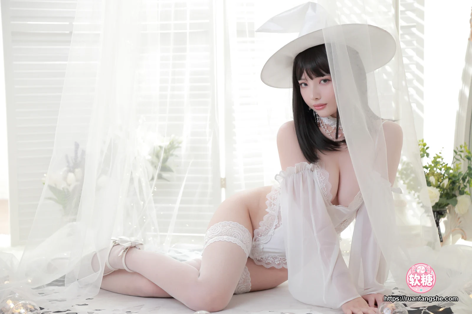 雯仔不讲道理 雯仔不讲道理 NO.23 - 白女巫